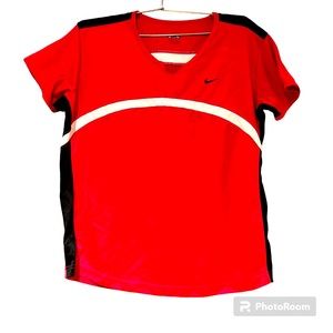 Nike women’s top size L